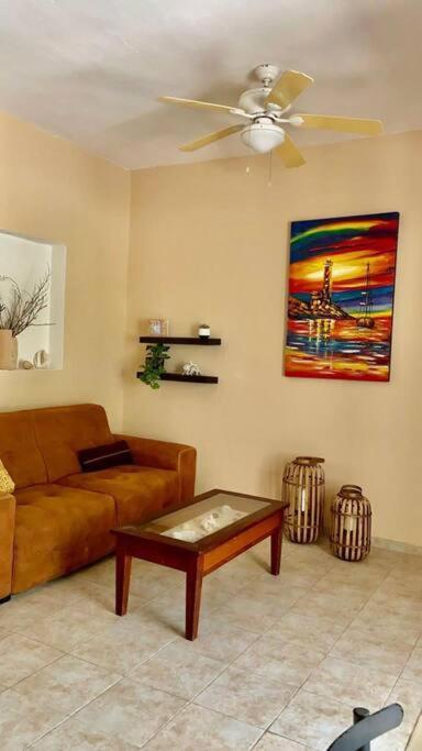 Beachfront Apartment With Swimming Pool. One Bedroom Celestun Exterior photo