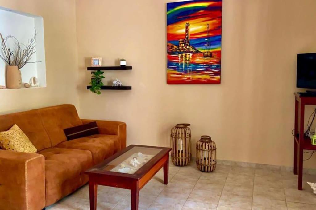Beachfront Apartment With Swimming Pool. One Bedroom Celestun Exterior photo